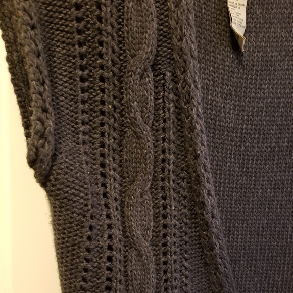 Forever 21 Knit Vest - Picture 3 of 7